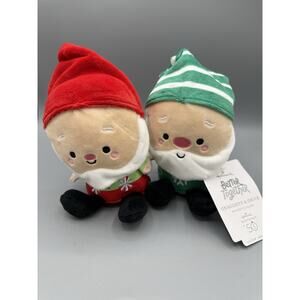 Hallmark Better Together “Gnome For Christmas” Gnaughty & Gnice Magnetic Plush